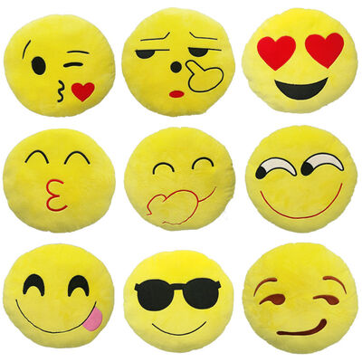jaune d'émoticône d'Emoji de 22 styles et coussins et oreillers bourrés ronds pour la décoration à la maison
