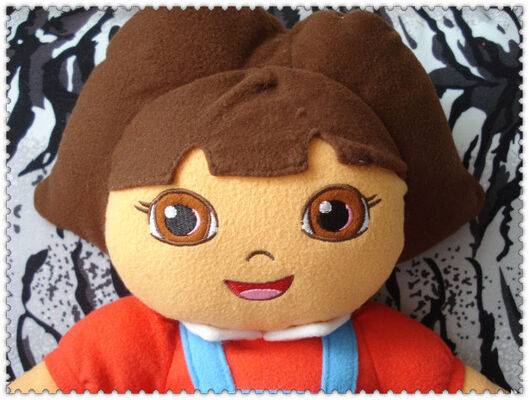 La peluche de bande dessinée d'explorateur de Dora de mode joue la coutume rouge de Brown bleu 45cm