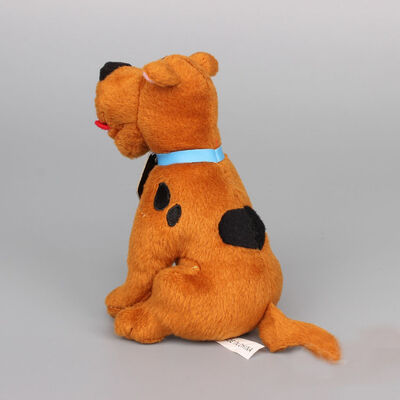 peluche originale de pose de séance de Scooby Doo de jouets de peluche de bande dessinée de 8inch Brown