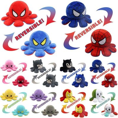 La bande dessinée noire Superman de superhéros de merveille a bourré les jouets mous de peluche de poupée pour la collection