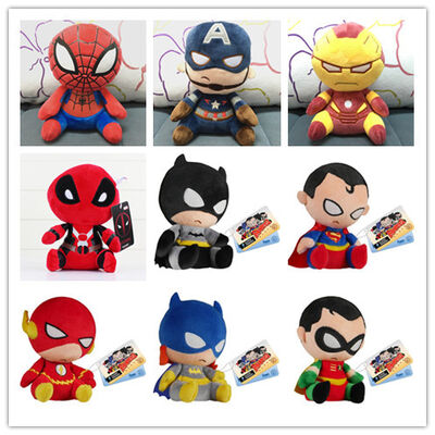 jouets de peluche de The Avengers de Marvel Comics de la bande dessinée 8inch pour la machine de jouet de vente de grue