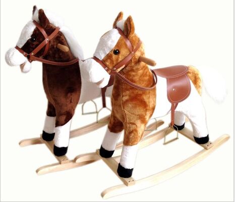 Animaux de cheval de basculage de mode d'intérieur pour l'équitation de Chlidren sur le jeu