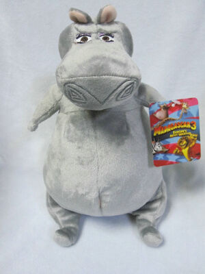 Petites peluches le nombre d'actions d'ensemble complet de famille du Madagascar 3