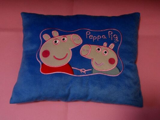 Coussins et oreillers réversibles de jouet de peluche de porc de Peppa de mode pour la literie